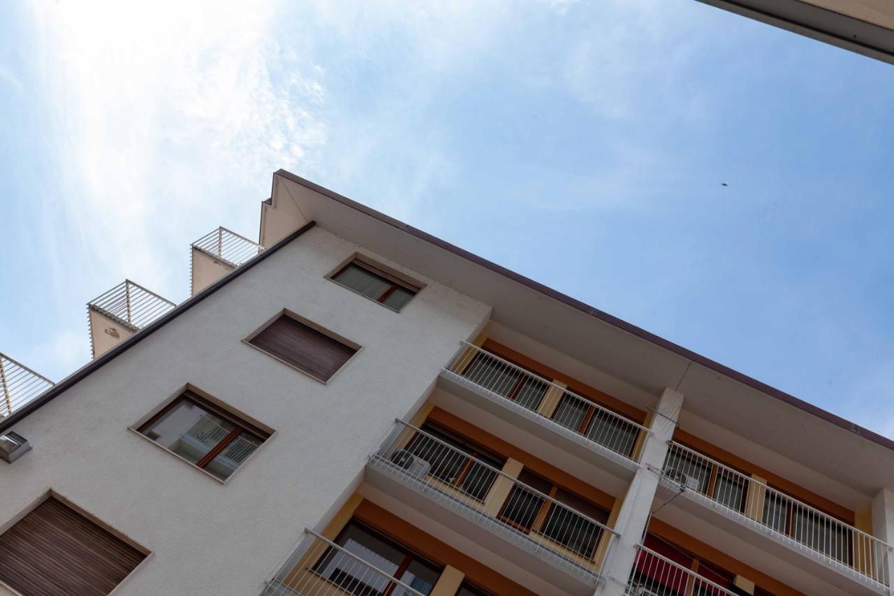 Attico Panoramico In Centro - Civetta Apartamento Belluno Exterior foto