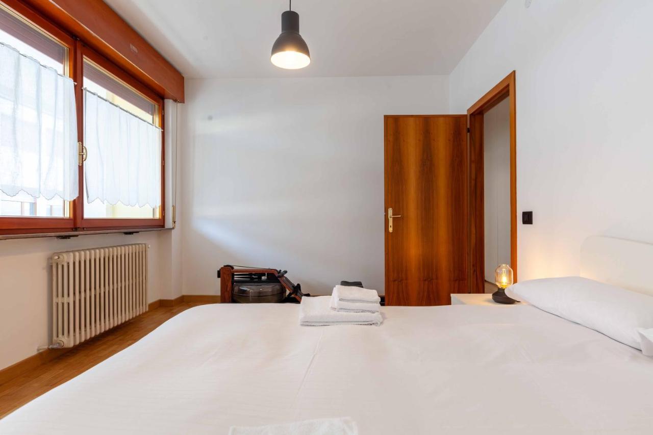 Attico Panoramico In Centro - Civetta Apartamento Belluno Exterior foto